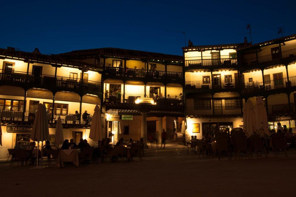 Apartamentos La Columna Chinchón Exterior foto
